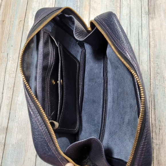 Vintage Dooney & Bourke Leather Crossbody Bag. - Picture 13 of 16